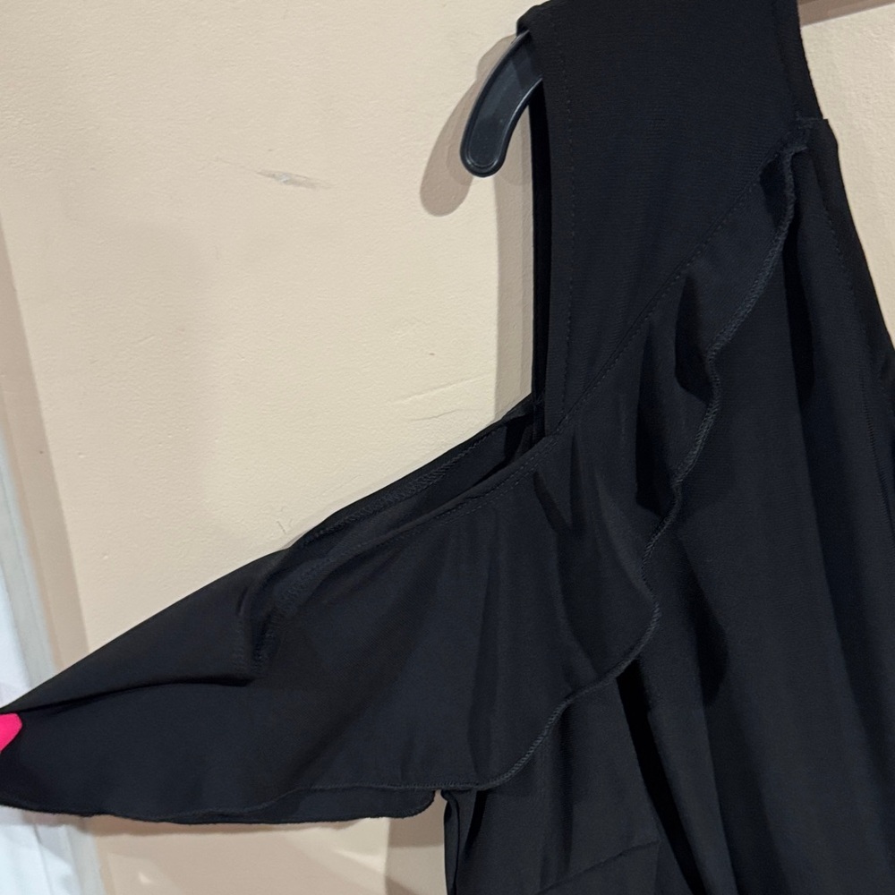 Kiyonna Elegant Black V-Neck Jumpsuit - Picture 3 of 11